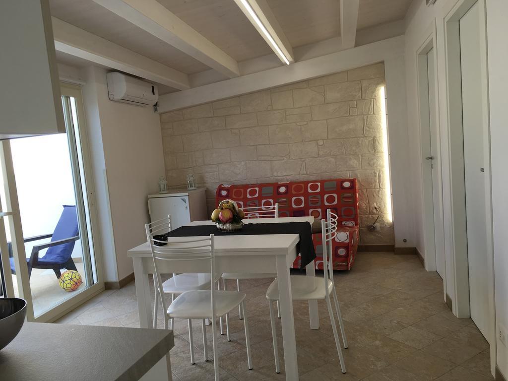 Marinella Di Montalbano Villa Пунта Сека Екстериор снимка