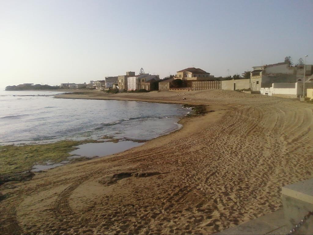 Marinella Di Montalbano Villa Пунта Сека Екстериор снимка