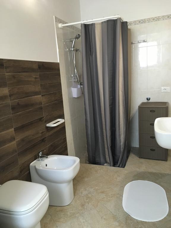 Marinella Di Montalbano Villa Пунта Сека Екстериор снимка