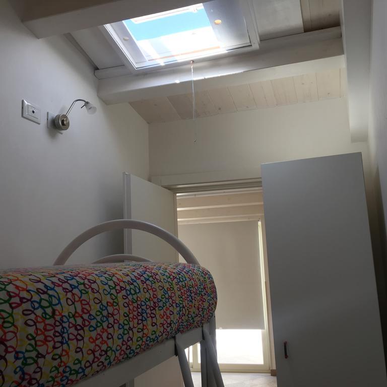 Marinella Di Montalbano Villa Пунта Сека Екстериор снимка