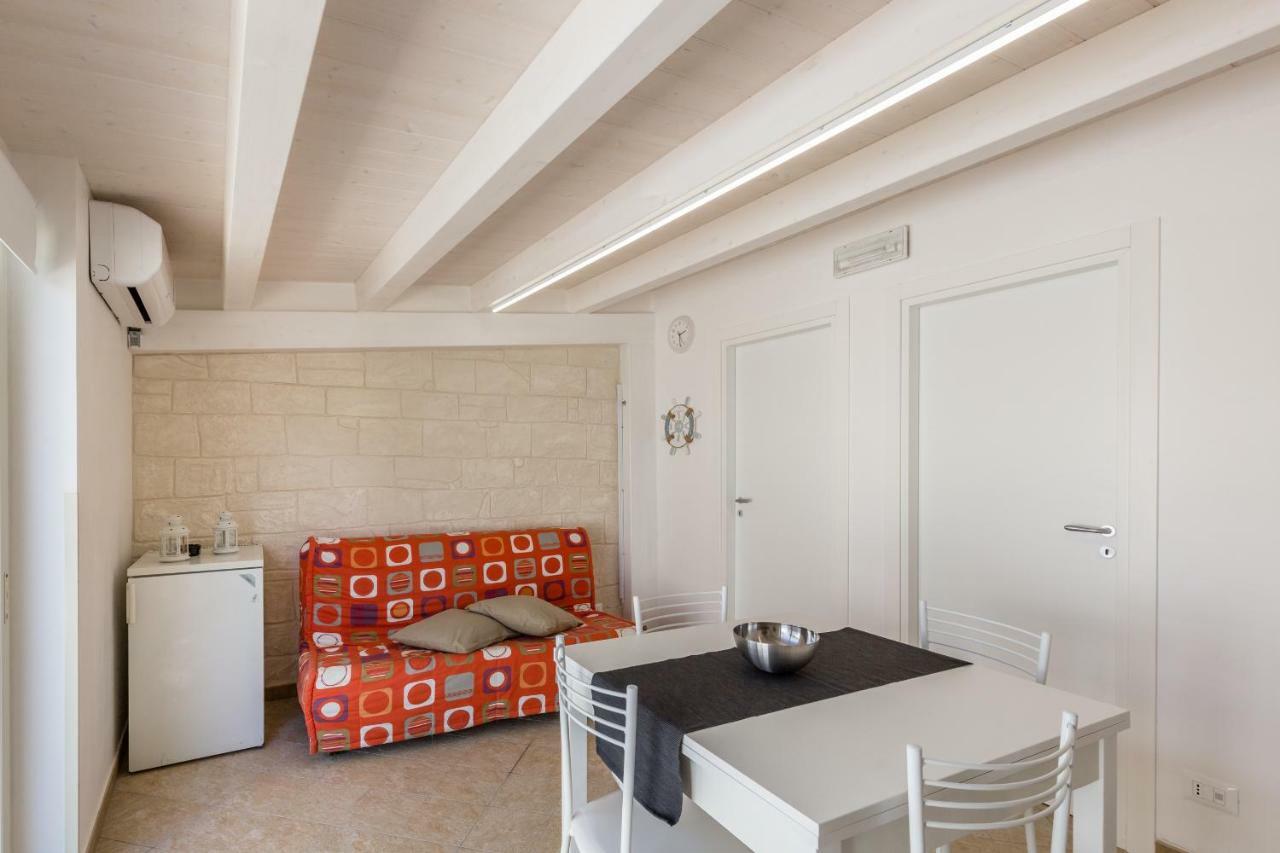 Marinella Di Montalbano Villa Пунта Сека Екстериор снимка