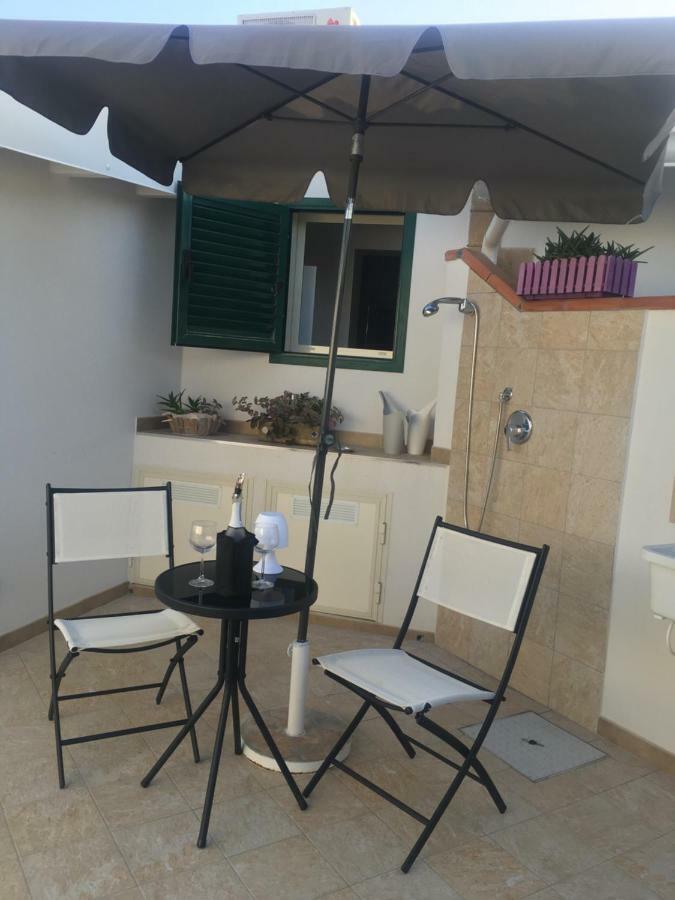 Marinella Di Montalbano Villa Пунта Сека Екстериор снимка