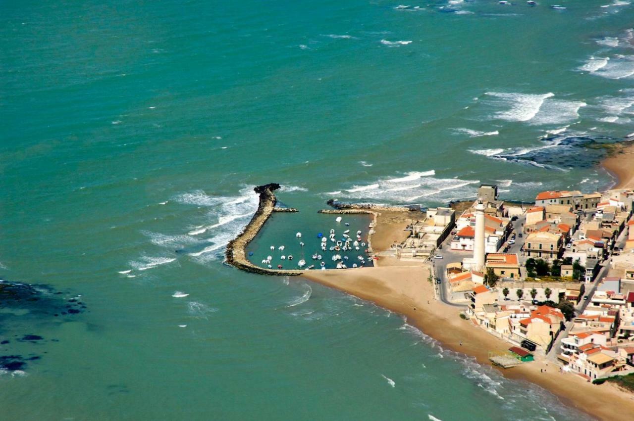 Marinella Di Montalbano Villa Пунта Сека Екстериор снимка